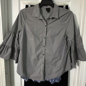 Worthington Black and White Striped Button Down Shirt